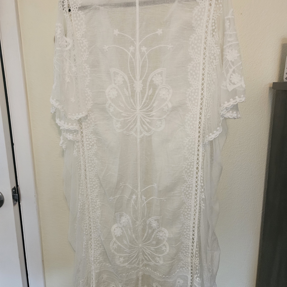 Kindred Boh9  White Lace Kimono Jacket Wonderful lLace and Embroidery Details - Picture 9 of 9